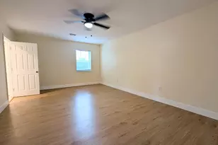 541 N 68th Way, Hollywood, FL 33024 - Photo 6