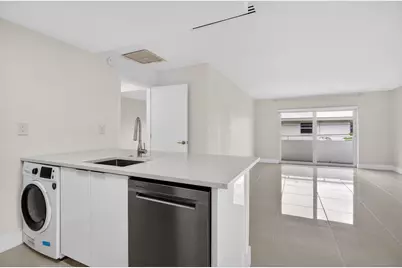 3212 NE 12th Street #Apt 204, Pompano Beach, FL 33062 - Photo 8