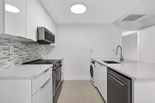3212 NE 12th St, Pompano Beach, FL 33062 - Photo 6