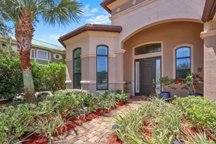 1042 NE Savanna Oaks Way, Jensen Beach, FL 34957 - Photo 4