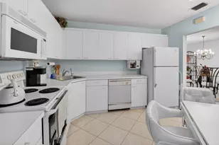 5153 Floria Dr, Boynton Beach, FL 33437 - Photo 10