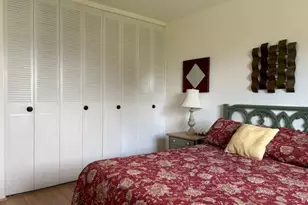 2936 Crosley Dr E, West Palm Beach, FL 33415 - Photo 10
