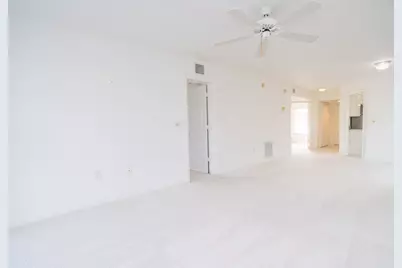 300 Grand Royale Circle #204, Vero Beach, FL 32962 - Photo 10