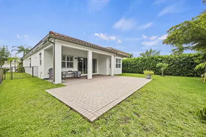 2101 Belcara Court, West Palm Beach, FL 33411 - Photo 18