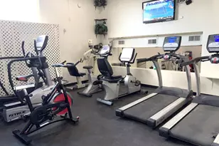 640 Tennis Club Dr, Fort Lauderdale, FL 33311 - Photo 32