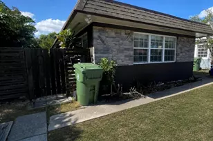 1429 N Andrews Ave, Fort Lauderdale, FL 33311 - Photo 2