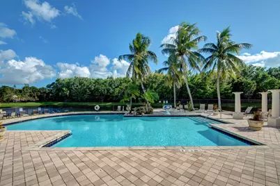 600 Crestwood Court N #607, Royal Palm Beach, FL 33411 - Photo 16