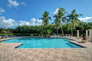 600 Crestwood Ct N, Royal Palm Beach, FL 33411 - Photo 16