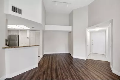 600 Crestwood Court N #607, Royal Palm Beach, FL 33411 - Photo 4