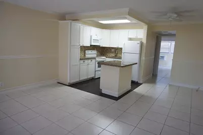 34 Andover B, West Palm Beach, FL 33417 - Photo 4