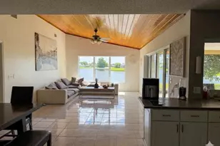 2554 SW 23rd Cranbrook Dr, Boynton Beach, FL 33436 - Photo 6