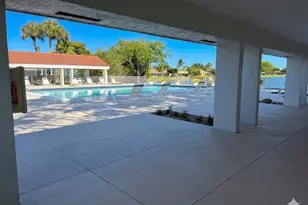 2554 SW 23rd Cranbrook Dr, Boynton Beach, FL 33436 - Photo 14