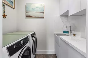 917 NE 8th Ave, Delray Beach, FL 33483 - Photo 16