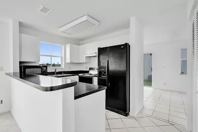 6733 Bayfront Drive, Margate, FL 33063 - Photo 18