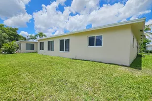 7180 NW 10th Ct, Margate, FL 33063 - Photo 10