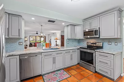 9728 Sills Drive E #102, Boynton Beach, FL 33437 - Photo 4