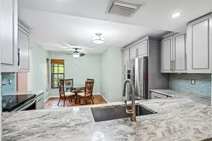 9728 Sills Dr E, Boynton Beach, FL 33437 - Photo 6