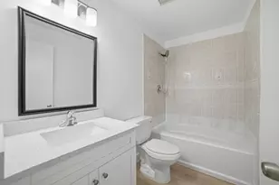 8207 Fairway Rd, Sunrise, FL 33351 - Photo 16