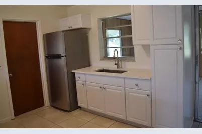 1881 SE Airoso Boulevard, Port Saint Lucie, FL 34984 - Photo 8