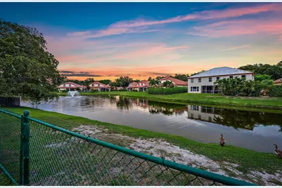 1088 Via Jardin, Riviera Beach, FL 33418 - Photo 24