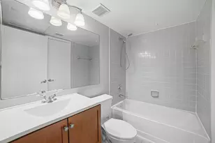 2871 N Oakland Forest Dr, Oakland Park, FL 33309 - Photo 6