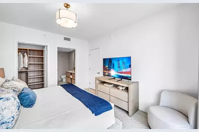 77 SE 5th Street #1807, Miami, FL 33131 - Photo 16