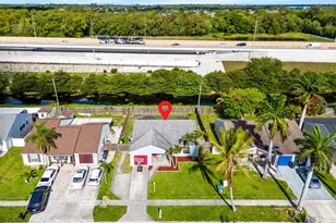 7944 Ridgewood Dr, Greenacres, FL 33467 - Photo 34