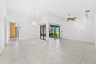 5537 Parkwalk Cir E, Boynton Beach, FL 33472 - Photo 4