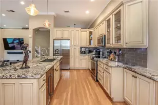 1115 Linden St, Hollywood, FL 33019 - Photo 2