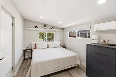 1636 NE 17th Terrace, Fort Lauderdale, FL 33305 - Photo 10