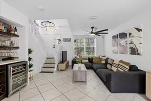 10870 NW 12th Dr, Plantation, FL 33322 - Photo 8