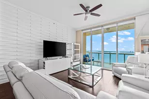 2650 Lake Shore Dr, Riviera Beach, FL 33404 - Photo 1