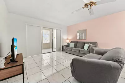 701 Lori Drive #202, Palm Springs, FL 33461 - Photo 10