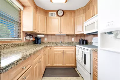 201 Valencia I, Delray Beach, FL 33446 - Photo 8