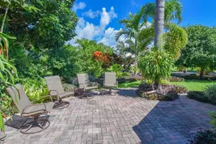 437 French Royale Cir, Atlantis, FL 33462 - Photo 6
