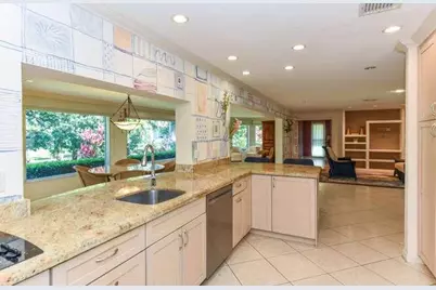 437 French Royale Circle, Atlantis, FL 33462 - Photo 14