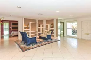 437 French Royale Cir, Atlantis, FL 33462 - Photo 8