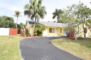 9426 Southampton Pl, Boca Raton, FL 33434 - Photo 2