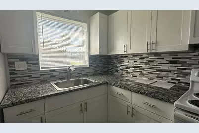 2723 Dudley Drive W #G, West Palm Beach, FL 33415 - Photo 8