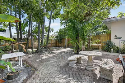 742 Hollywood Boulevard, Hollywood, FL 33019 - Photo 34