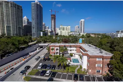 601 SE 5th Court #102, Fort Lauderdale, FL 33301 - Photo 4