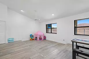434 SW Jeanne Ave, Port Saint Lucie, FL 34953 - Photo 22