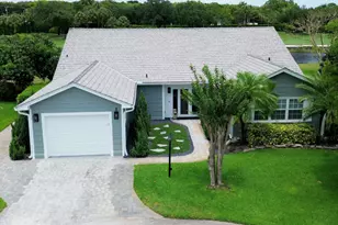 11 Holly Dr, Boynton Beach, FL 33436 - Photo 2