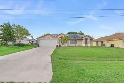 3087 SE Galt Circle, Port Saint Lucie, FL 34984 - Photo 2