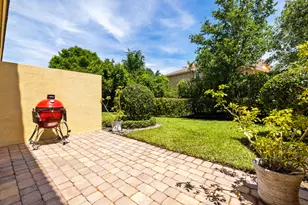 680 SW Glen Crest Way, Stuart, FL 34997 - Photo 14