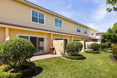 680 SW Glen Crest Way, Stuart, FL 34997 - Photo 16