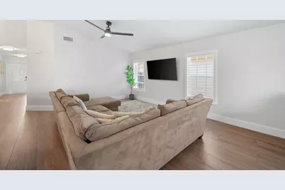 2540 NW 80th Avenue, Margate, FL 33063 - Photo 6