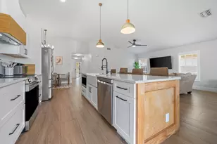 2540 NW 80th Ave, Margate, FL 33063 - Photo 8