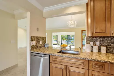 2105 SW 17th Circle, Deerfield Beach, FL 33442 - Photo 14