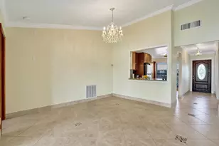 2105 SW 17th Cir, Deerfield Beach, FL 33442 - Photo 18